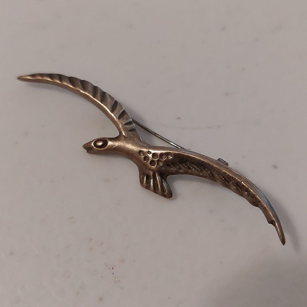 Sterling Silver Mexico Vintage Petite Flying Gliding Eagle Bird Brooch Pin